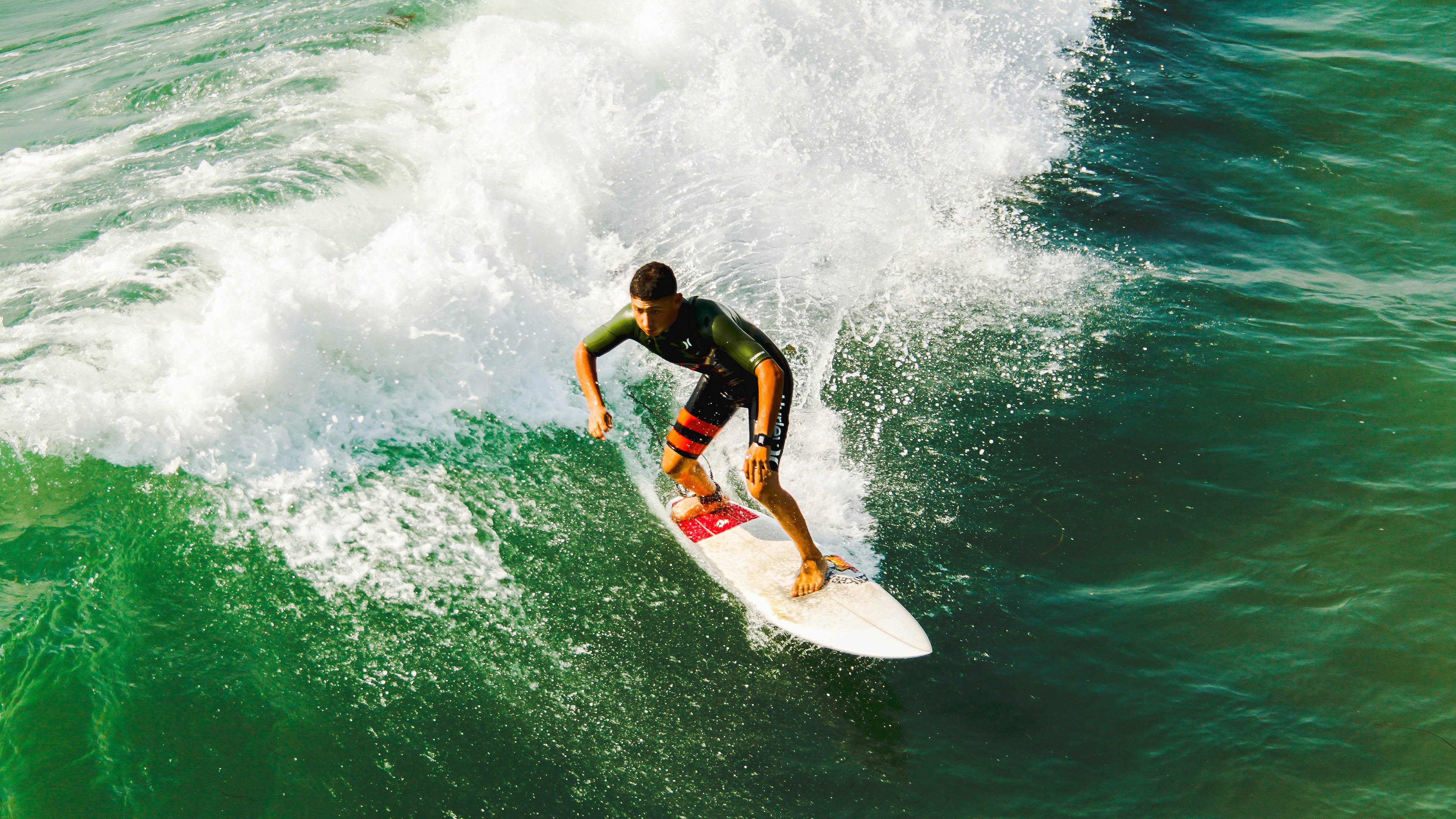 当库里在西甲德比接管比赛，灰熊逆转的剧本在篮球世界重演