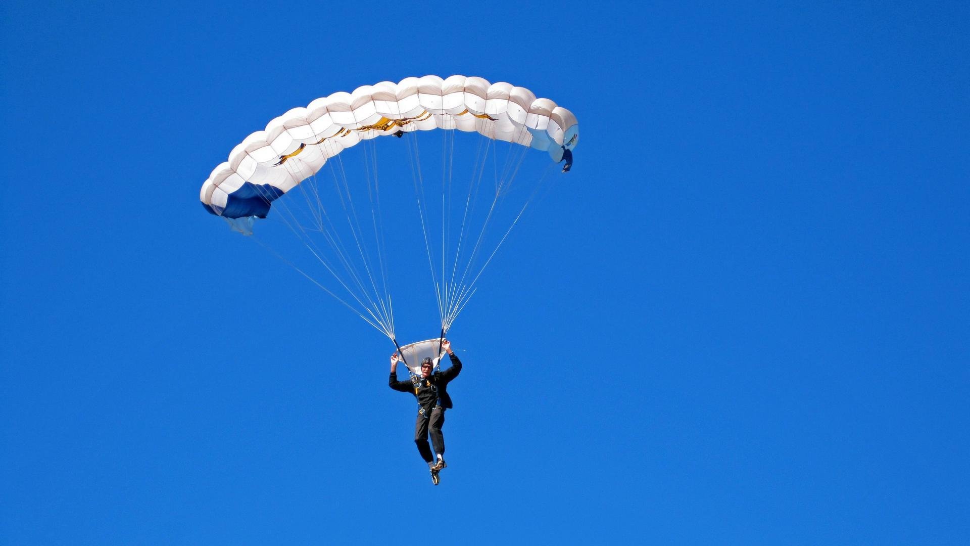 硬仗基因，从威斯特法伦到麦迪逊，胜利的残酷美学