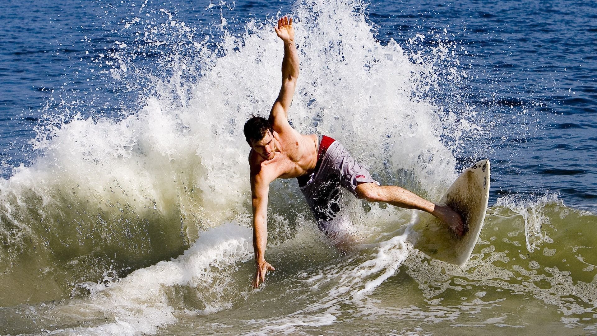 凯尔特人强势拿下勇士，马克西成为关键先生